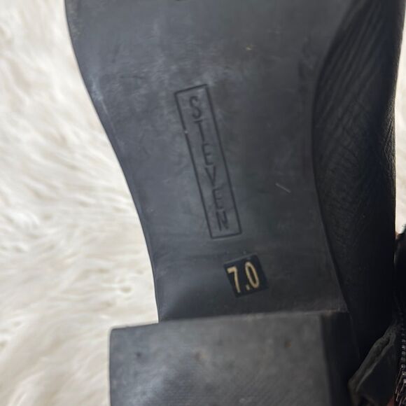BY STEVE MADDEN Elegant Black Leather Ankle Boots Size 7 - Picture 5 of 10